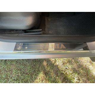 Battitacco Carmos (4 pz, acciaio inox) Skoda Fabia 2007-2014 foto 4