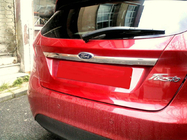 Ford Fiesta 2008-2017 Modanatura cromata sopra la targa (acciaio inox) OmsaLine - Acciaio Inox Italiano foto 1