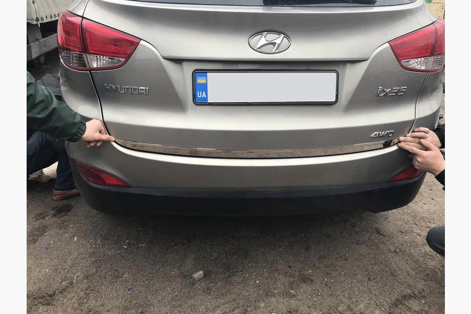Hyundai IX-35 2010-2015 Modanatura bagagliaio acciaio inox Carmos - Acciaio Inox Turco Foto 3