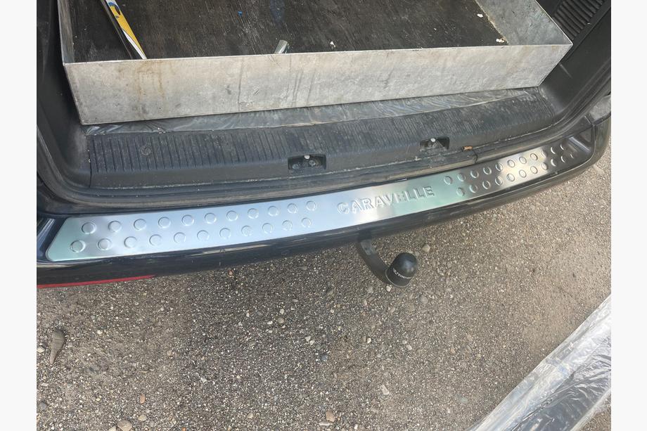 Volkswagen T5 2010-2015 Protezione paraurti posteriore dritta (Omsa, acciaio inox) Caravelle Foto 3