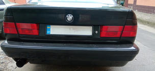 BMW 5 Series E34 1988-1995 Emblema carbonio, Turchia (82mm) foto 4