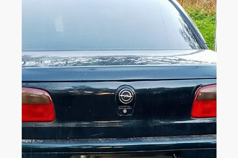 Opel Kadett 1984-1991 Emblema, Turchia Anteriore con smusso (75mm) Foto 4