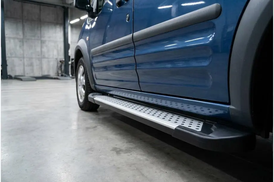 Ford Connect 2010-2013 Pedane laterali tipo X5 (2 pz, alluminio) Image