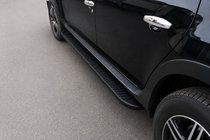 Dacia Duster 2008-2018 Pedane Laterali Tayga V1 Nero (2 pz, Alluminio) foto 1