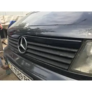 Striscia per griglia anteriore (plastica) Mercedes Vito W638 1996-2003 foto 2