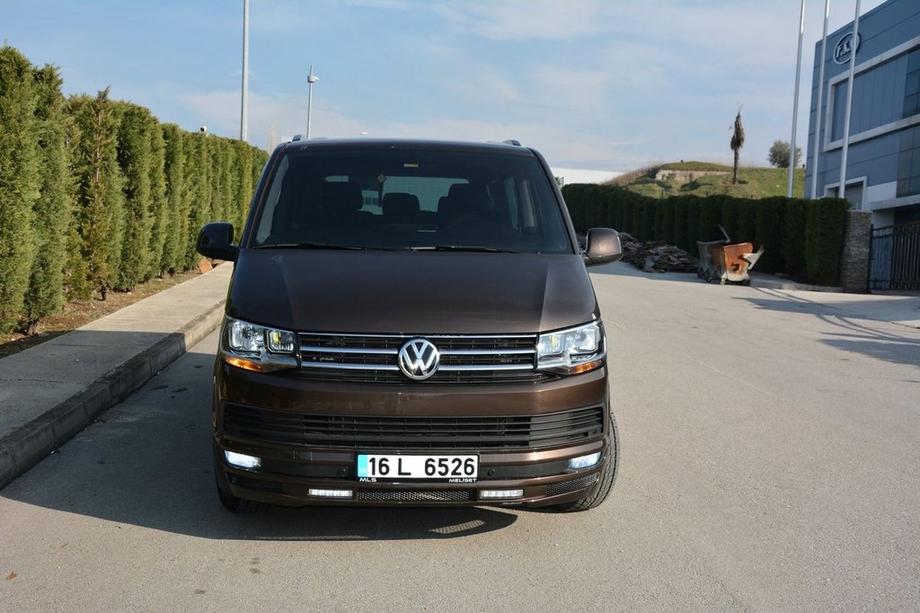 Volkswagen T6 2015-2024 Labbro Paraurti Anteriore Sport 2-LED 2015-2018 (primer per verniciatura) Foto 9