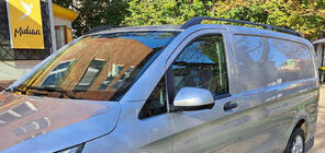 Mercedes Vito/V-class W447 2014- Barre portatutto nere ELITE (piedini in plastica) foto 17