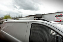 Mercedes Vito/V-class W447 2014- Barre Portatutto ELITE Cromo (Piede in Plastica) Passo Corto (Compact) foto 2