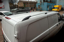 Mercedes Vito/V-class W447 2014- Barre Portatutto ELITE Cromo (Piede in Plastica) Passo Corto (Compact) foto 3