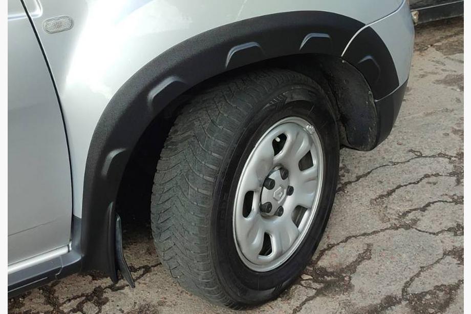 Renault Duster 2008–2017 Allargatori passaruota con bordini (8 pz, ABS) Foto 11