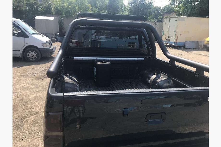 Toyota Hilux 2006-2015 Roll bar per carrozzeria (nero) Foto 3