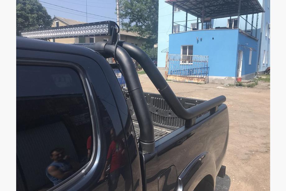 Toyota Hilux 2006-2015 Roll bar per carrozzeria (nero) Foto 5