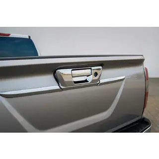 Copertura maniglia posteriore (senza telecamera, acciaio inox) Nissan Navara/NP300 2016- foto 1