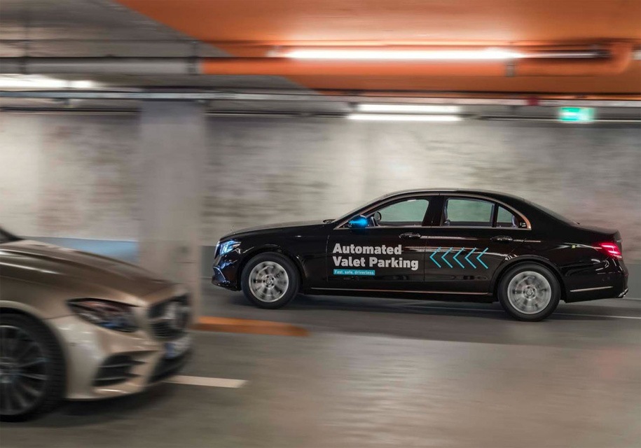Mercedes-Benz ha sviluppato un sistema autonomo di parcheggio