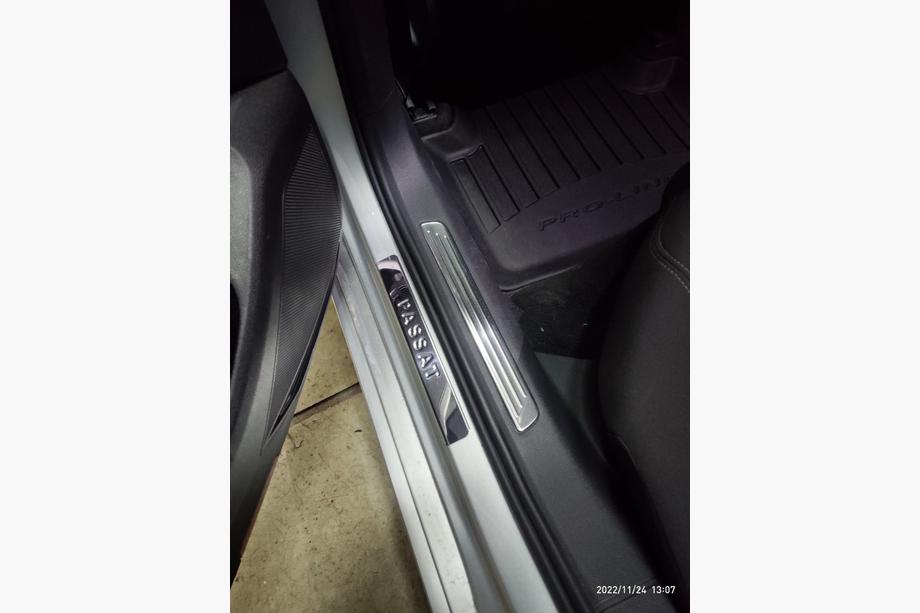 Volkswagen Passat B8 2015-2023 Battitacco OmsaLine Tipo 1 (4 pz, Acciaio Inox) Foto 5
