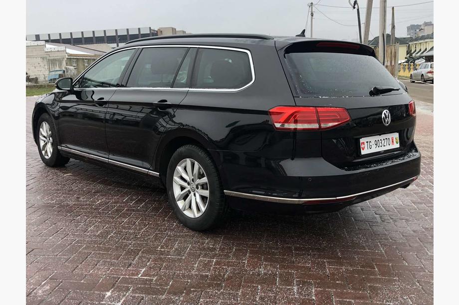 Volkswagen Passat B8 2015-2023 Protezione paraurti posteriore in acciaio inox SD/SW (3 pz) Carmos - Acciaio Inox Turco Foto 2