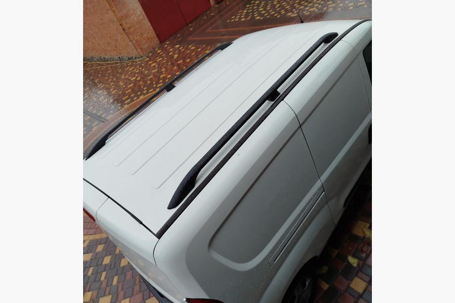 Fiat Doblo II 2010-2022 Barre Tetto Nere Maxi, Piedini in Metallo Foto 12