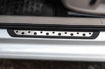 Volkswagen Golf 7/E-Golf 2012-2020 Battitacco Flexill Dotline (4 pz, acciaio inox) foto 2