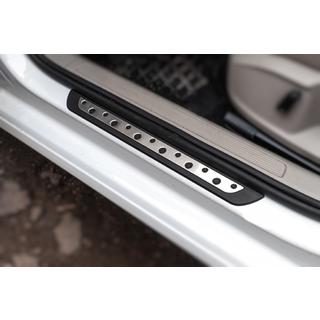 Battitacco Flexill Dotline (4 pz, acciaio inox) Volkswagen Golf 7/E-Golf 2012-2020 foto 1