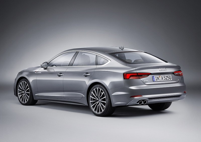 Sfoglia Audi A5 Sportback ultima generazione
