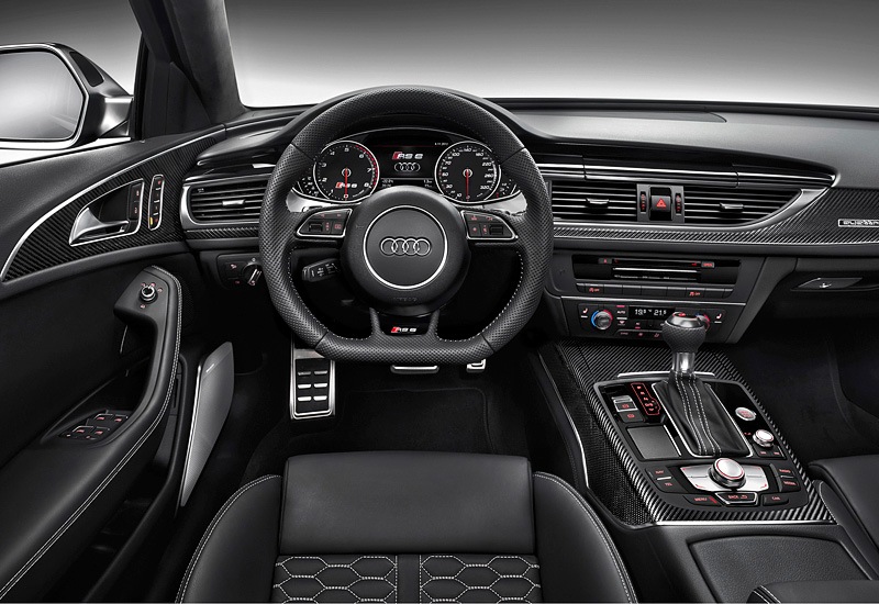 Sfoglia Audi S6 Avant