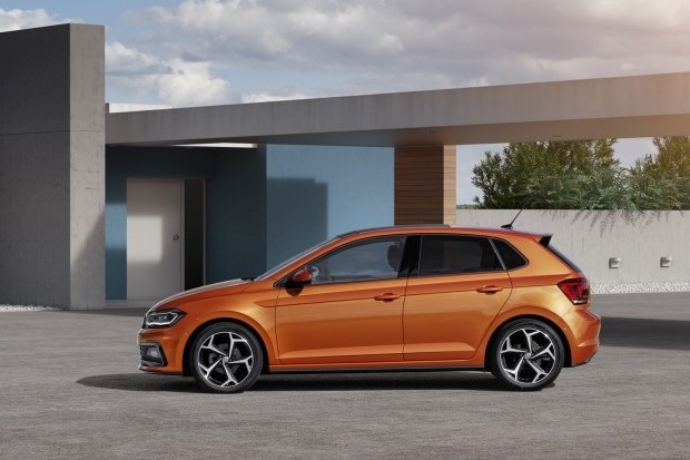 Sfoglia berlina Volkswagen Polo sesta generazione