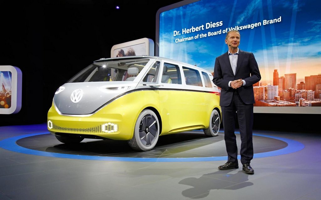 Il capo della Volkswagen ha paura della concorrenza con Tesla