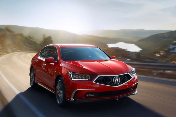 Presentato il rinnovato berlina Acura RLX