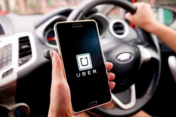 I passeggeri e gli autisti di Uber potranno comunicare attraverso la chat integrata