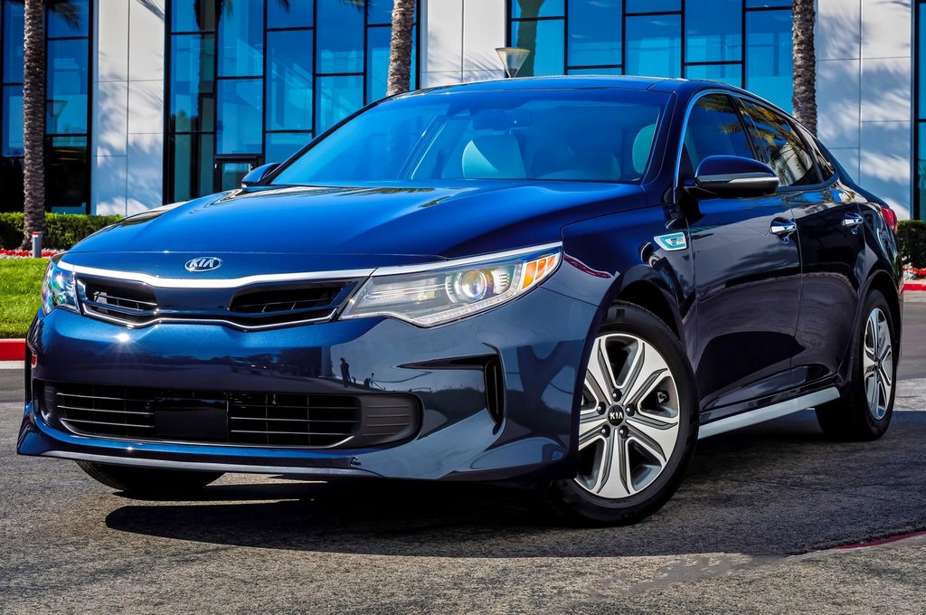 Sfoglia Kia Optima Hybrid 2017 anno
