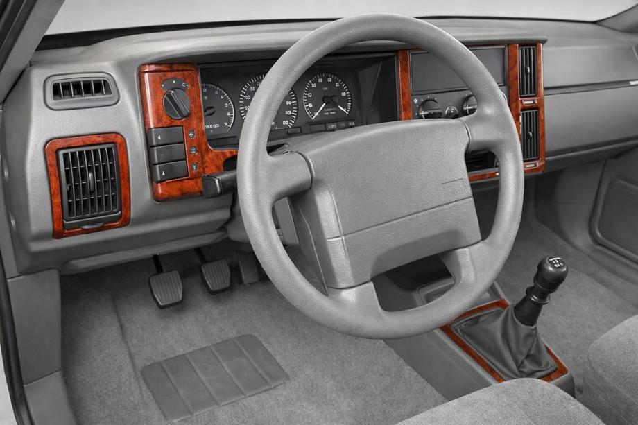 Volvo 440/460 1988-1996 Coperture Cruscotto Image