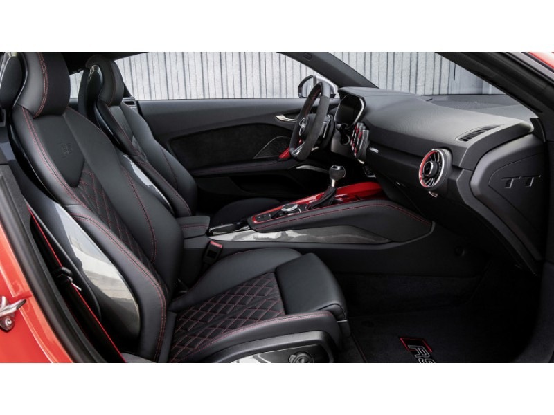 Sfoglia Audi TT RS 2018 anno modello