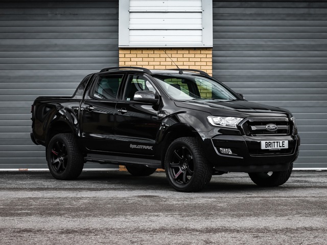 A Francoforte presenteranno limitata versione pick-up Ford Ranger Black Edition