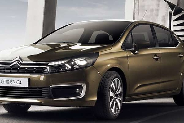 Recensione aggiornato Citroen C4