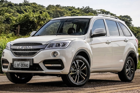 Recensione aggiornato crossover Lifan X60