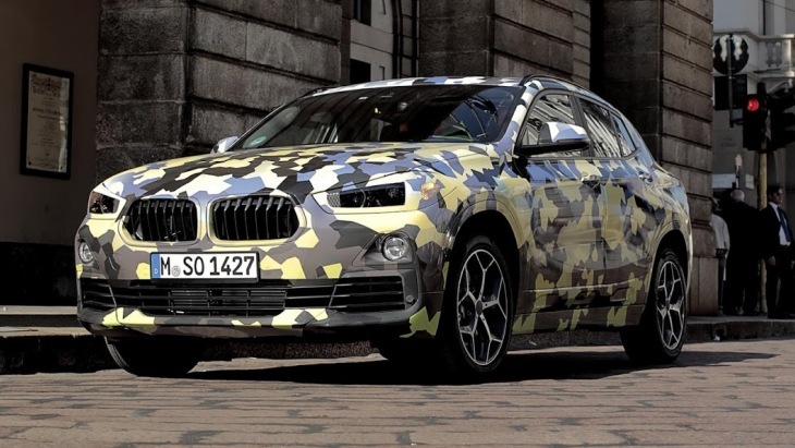 A Milano ha mostrato un nuovo cross-coupé BMW X2