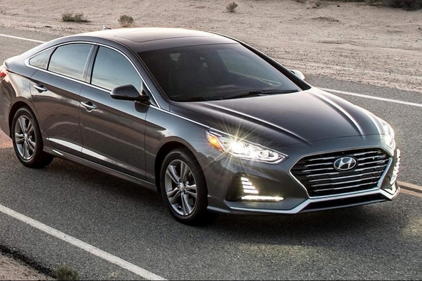 Sfoglia berlina Hyundai Sonata 2018 anno modello