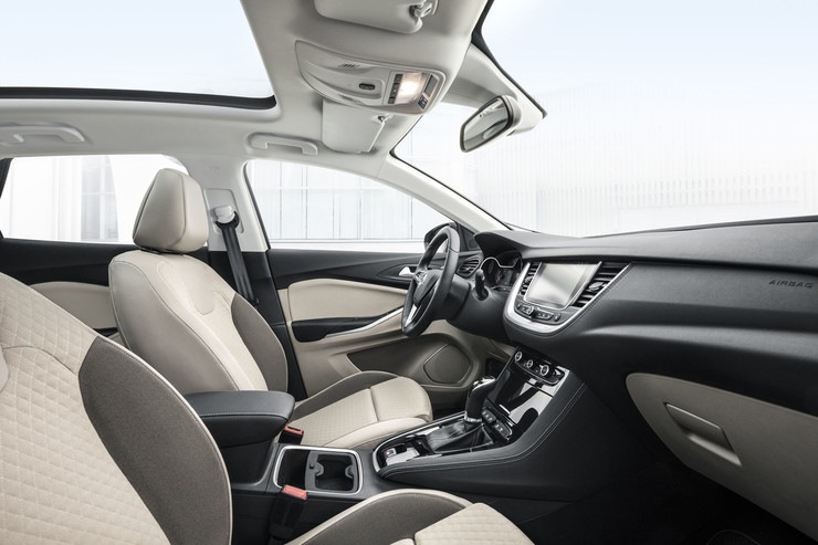 Recensione del nuovo crossover Opel Grandland X