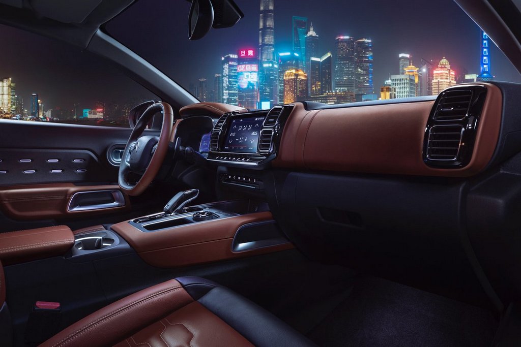 Recensione di un nuovo modello di suv Citroen C5 Aircross