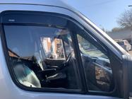 Mercedes Sprinter W906 2006–2018 Deflettori adesivi per finestrini (2 pz, Niken) foto 4