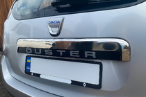 Renault Duster 2008–2017 Modanatura superiore in acciaio inox sopra la targa foto 1