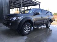 Mitsubishi L200 2015-2024 Hard top con finestrini scorrevoli foto 3