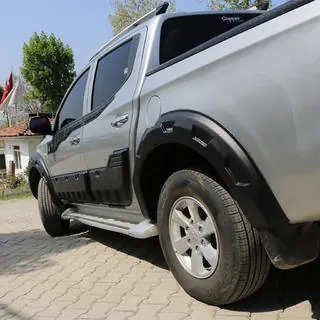 Allargatori passaruota V2 (2015-2019, EuroCap) Mitsubishi L200 2015-2024 foto 2