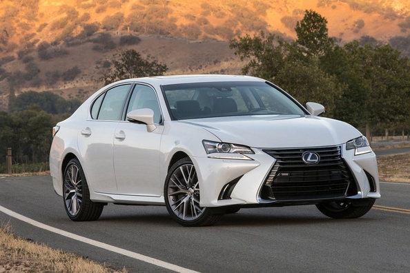Sfoglia berlina Lexus GS