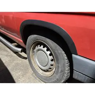 Allargatori passaruota (4 pz, neri) Mercedes Vito W638 1996-2003 foto 1