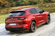 Sfoglia crossover Alfa Romeo Stelvio foto 3