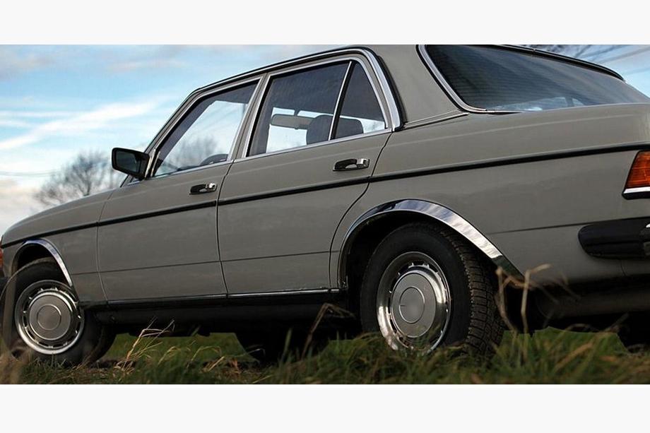 Mercedes W123 1975-1986 Allargatori passaruota (4 pz, acciaio inox) Foto 5