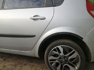 Renault Scenic/Grand 2003-2009 Allargatori passaruota (4 pz, neri) foto 2