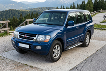 Mitsubishi Pajero Wagon III 1999-2006 Pedane Laterali Sunrise (2 pz, Alluminio) foto 1