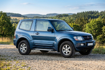 Mitsubishi Pajero Wagon III 1999-2006 Pedane Laterali Line (2 pz, Alluminio) foto 1